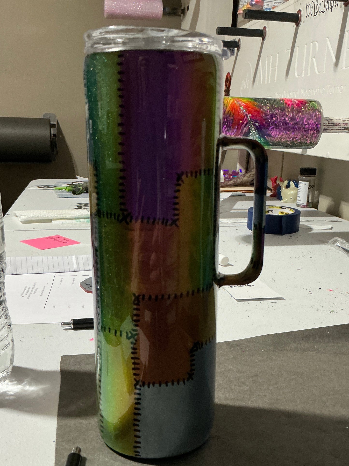 #51 30oz skinny with handle Yvonne