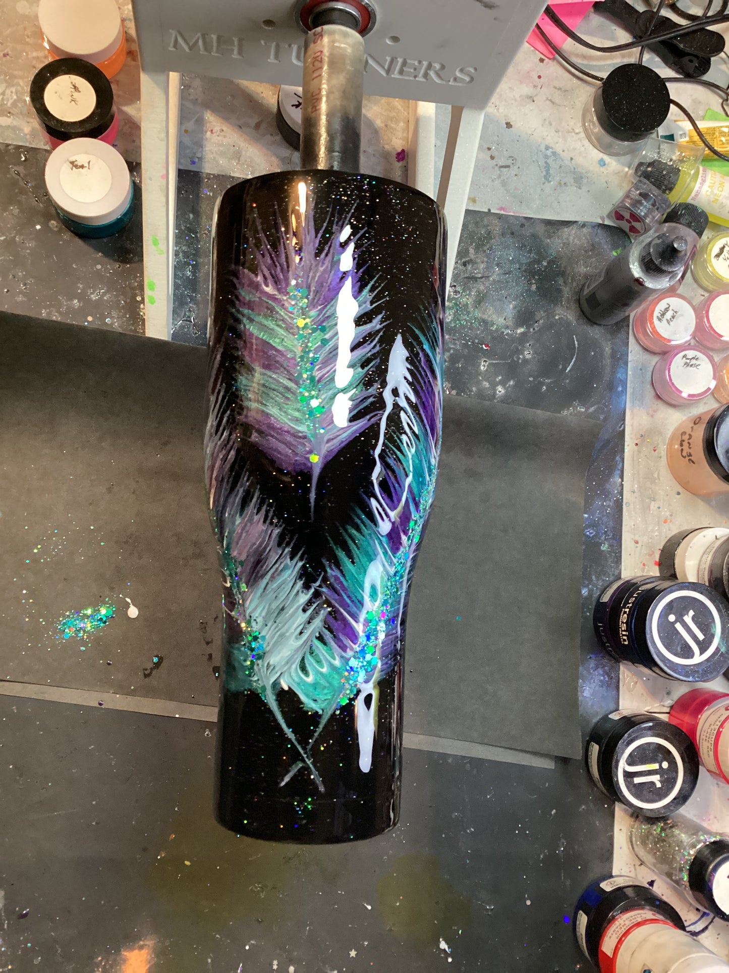 40 Modern Curve Yvonne